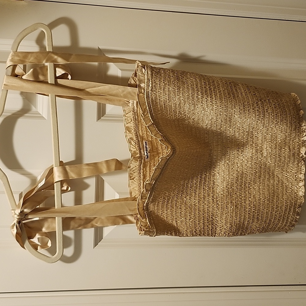 NWOT Reformation Pina Top in Almond Gold 100% Silk Size M